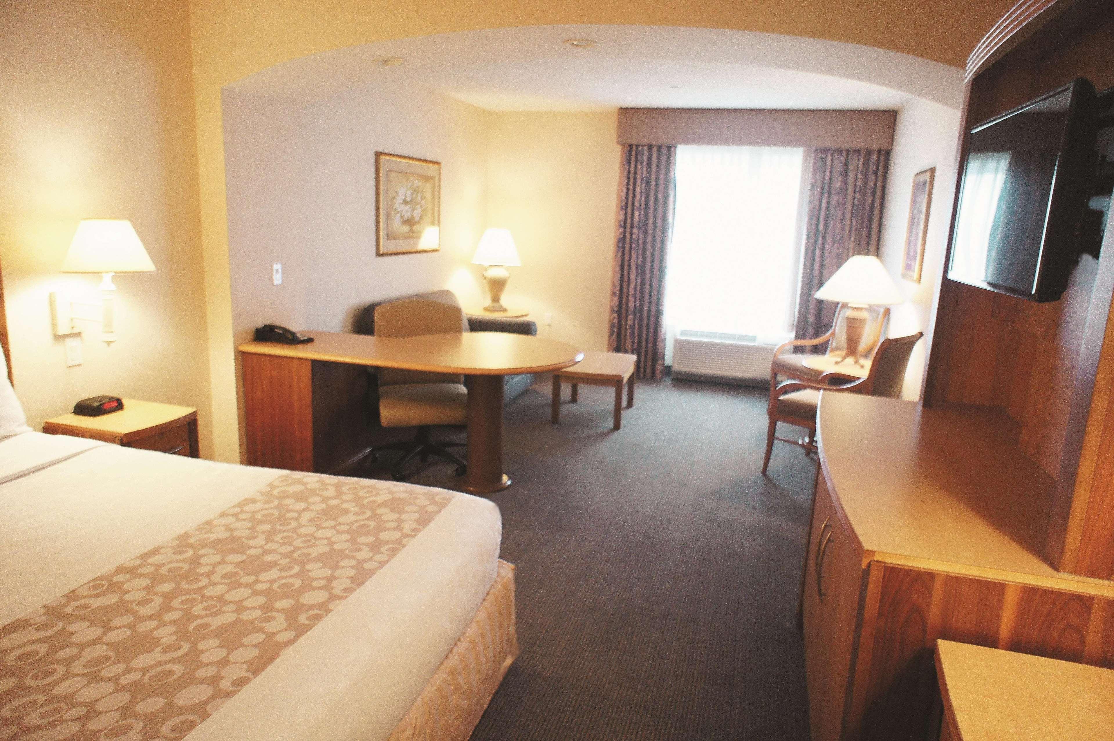 La Quinta By Wyndham Islip - Macarthur Airport Bohemia Esterno foto