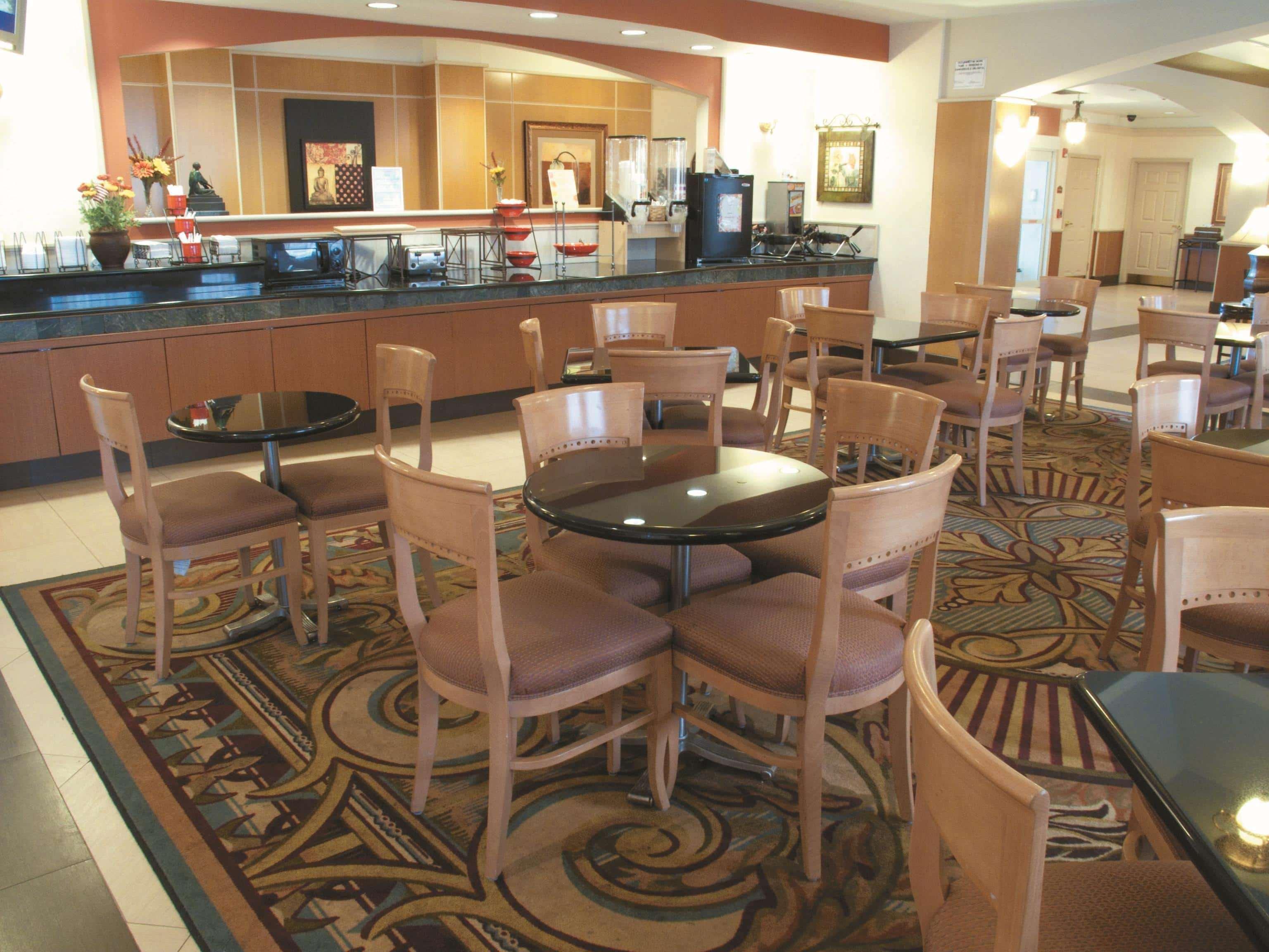 La Quinta By Wyndham Islip - Macarthur Airport Bohemia Esterno foto
