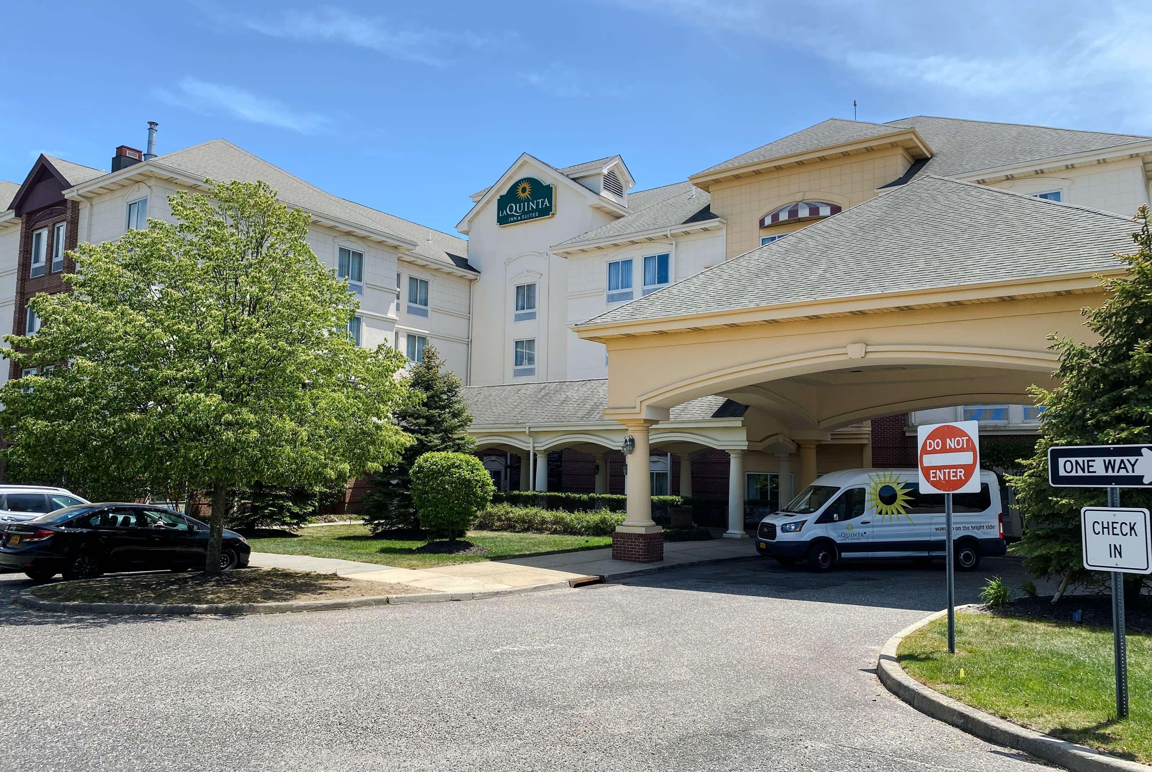 La Quinta By Wyndham Islip - Macarthur Airport Bohemia Esterno foto
