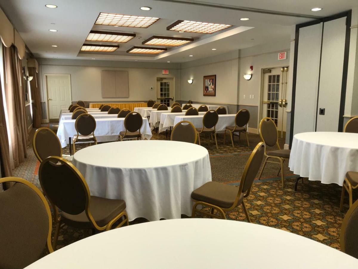 La Quinta By Wyndham Islip - Macarthur Airport Bohemia Esterno foto